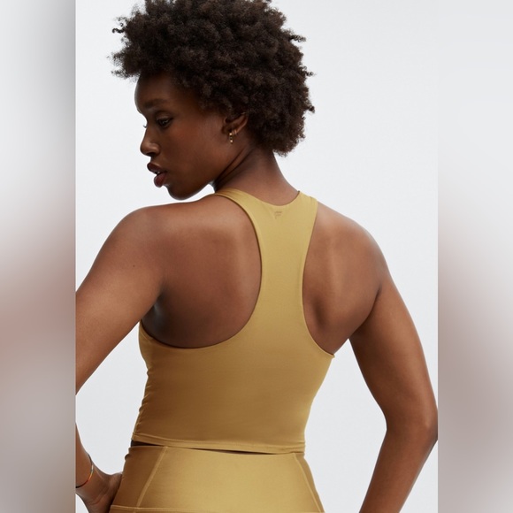 Fabletics Averie built in bra tank - Picture 2 of 4